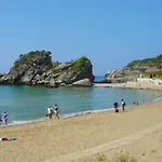 With Large Swimming Pool And Sea View At Corfu Lejlighed