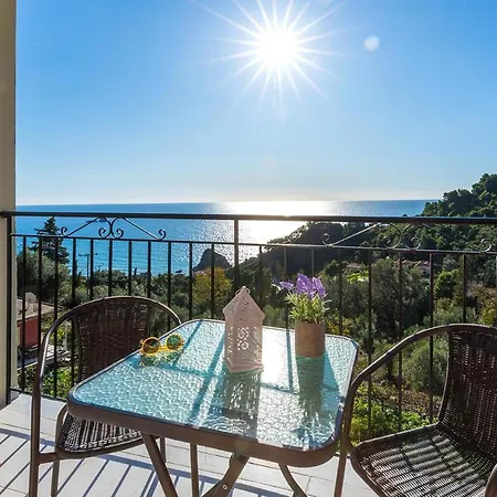 Studio Apartments With Large Swimming Pool And Sea View At Pelekas Beach Corfu *